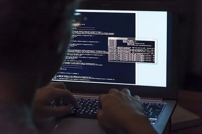 ChatGPT熱潮引爆高管離職潮，年薪千萬轉(zhuǎn)向計(jì)算機(jī)軟件開發(fā)